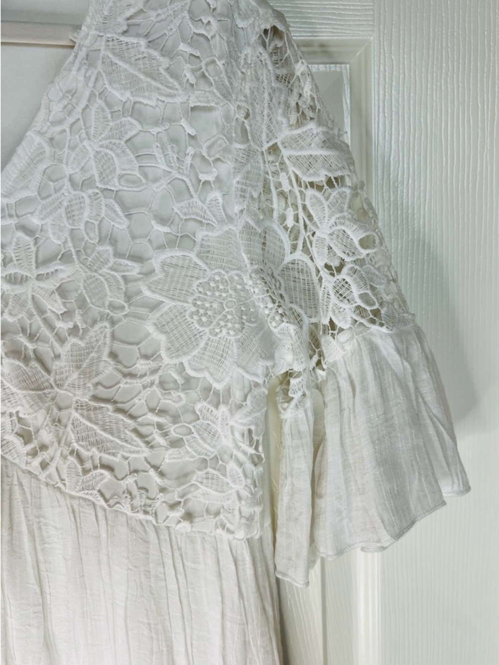 J Gee Elegant White Lace Empire-Waist Boho Maxi Dress Size Medium - Picture 6 of 14